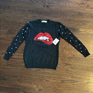 NWT In2You Women’s Black Sweater with Red Lips Design and Pearls Size Small